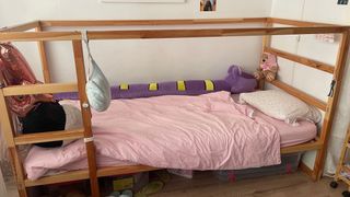 Cama Kura IKEA madera