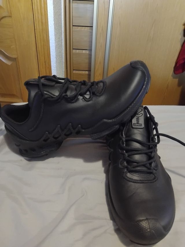 Zapatillas deportivas negras