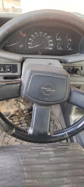 Opel Frontera 1993