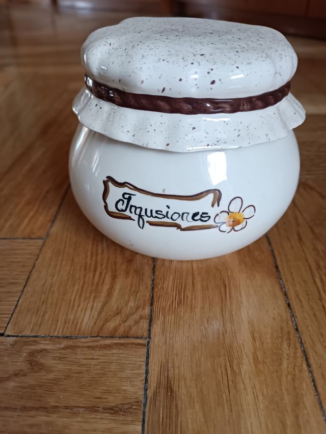 Barattolo in ceramica per infusi