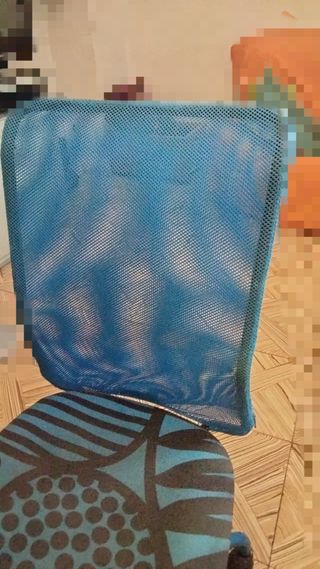 Silla de escritorio azul y negra