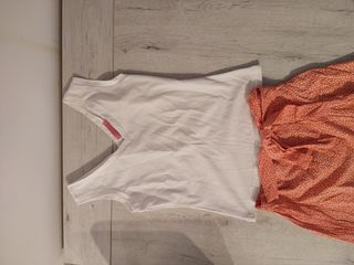 Conjunto Top Blanco y Falda coral Estampada