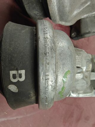 Patas y tacos motor Mercedes