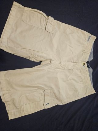 Bermudas Blanco cargo