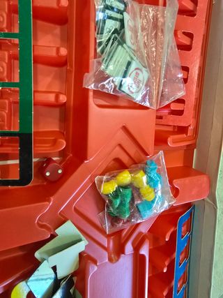 Spy ring International Spy game waddingtons 1978