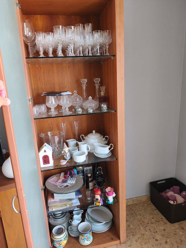 Cristalera madera cerezo y cristal