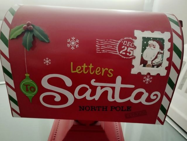 NAVIDAD Buzón de metal de sobremesa (o pie*)