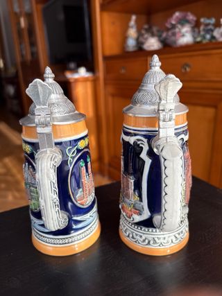 piccoli boccali da birra in ceramica