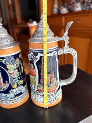 piccoli boccali da birra in ceramica