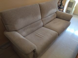 Sofá de 2 plazas en tela beige