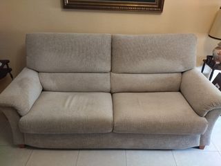 Sofá de 2 plazas en tela beige