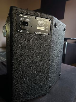 AMPEG BA-108 V2 Amplificatore Cassa Spia Basso 8”