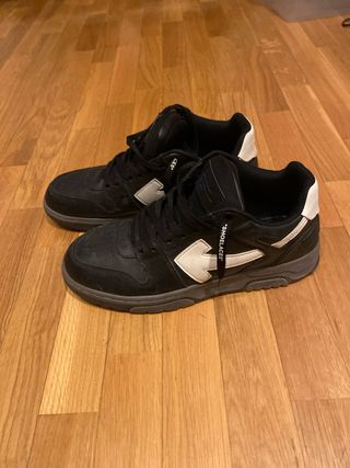 Zapatillas Off-White Negras y Blancas
(imitacion)