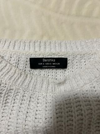 Jersey Bershka blanco 