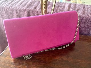 Cartera de fiesta ante fucsia