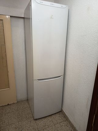 Nevera Indesit No Frost Blanca