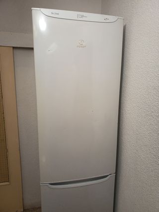 Nevera Indesit No Frost Blanca