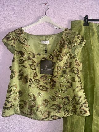 Vestido de fiesta verde y dorado