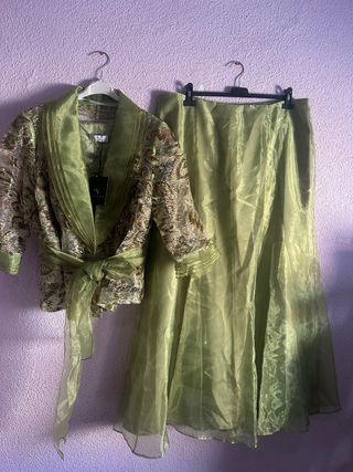 Vestido de fiesta verde y dorado