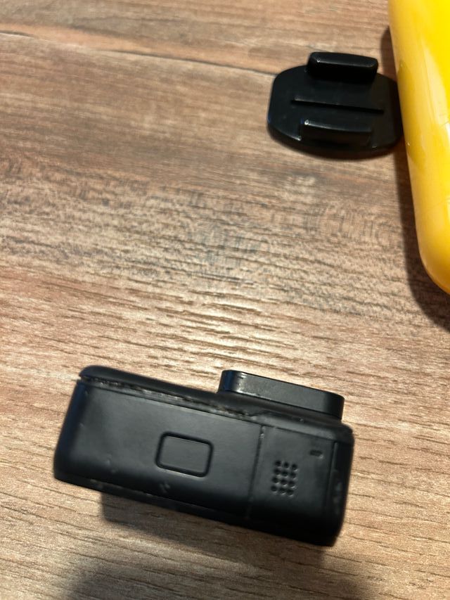 GoPro 7 Black con accessori e scatola