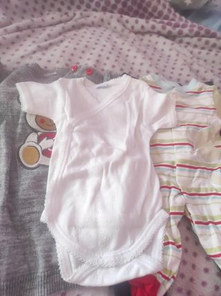 Lote ropa bebé niña. Varios artículos como se ven