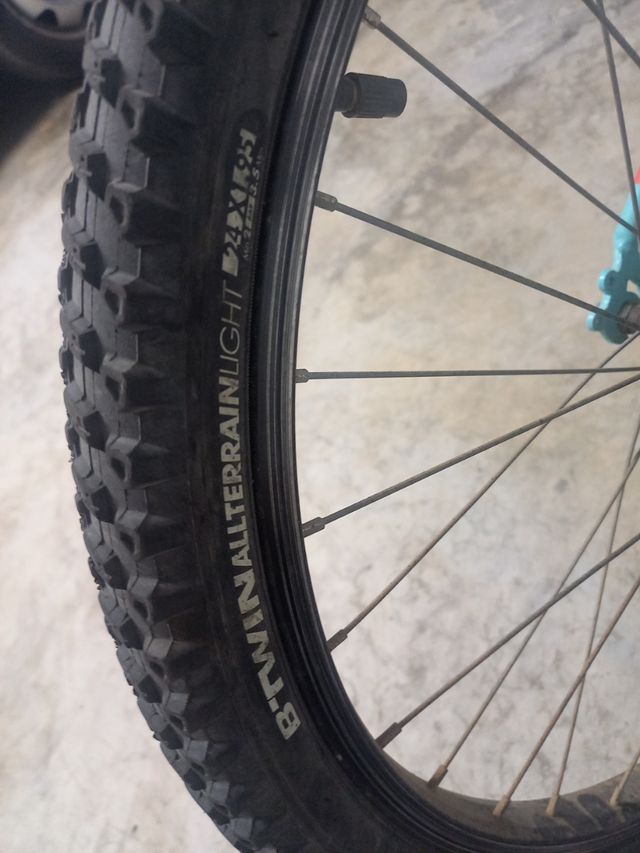 Bicicleta Rockrider ST 500 24''