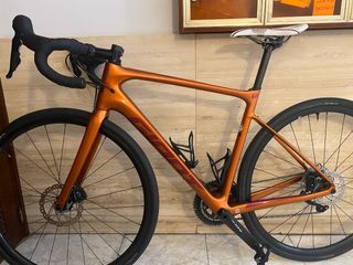 Giant Defy 2024 talla M - carbono -shimano 105