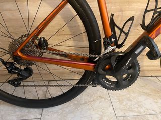 Giant Defy 2024 talla M - carbono -shimano 105