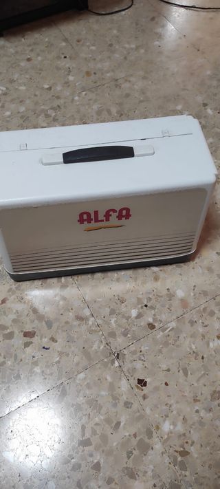 Máquina de coser Alfa Zig-Zag