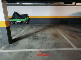 Garaje en venta en Universidad - Los Lirios en Logroño