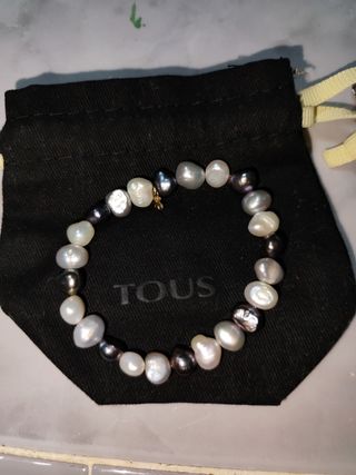 Pulsera Tous Perlas Negras, Grises y Blancas
