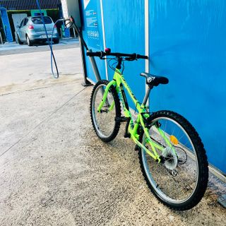 Bicicleta Neon Action Pro 24