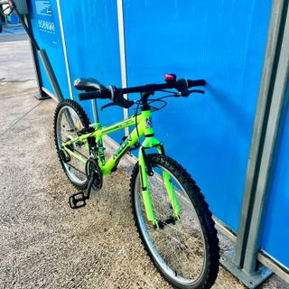 Bicicleta Neon Action Pro 24