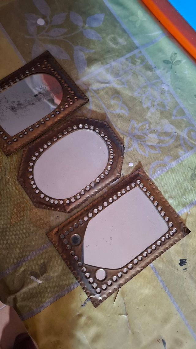 Pequeños espejos Laton