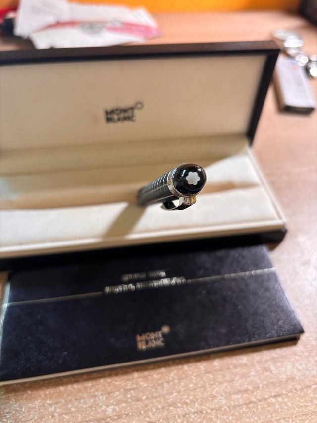 Bolígrafo Mont Blanc 8857