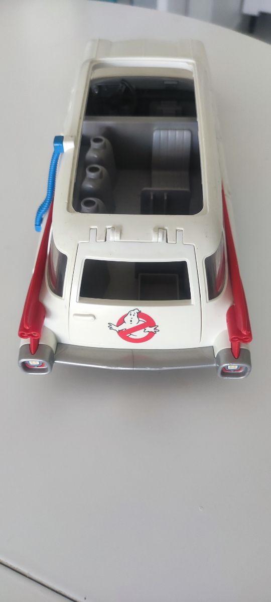 Coche Ecto-1 Cazafantasmas