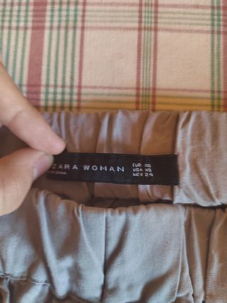 Lote Falda Zara y Pantalón Corto Mango Talla XS
