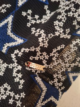 Vestido Negro con Estrellas Azules