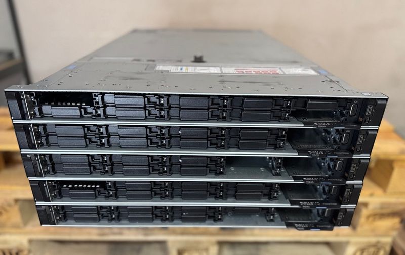 DELL R640 10xSFF (8xNVMe) 2xGOLD 5120 4x1Gb