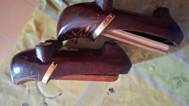 Zuecos de madera decorativos 