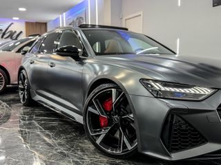 Audi RS6 GRIS MATE AKRAPOVIC