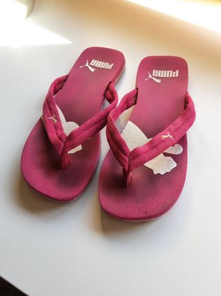 Chanclas Puma Rosa y Blancas