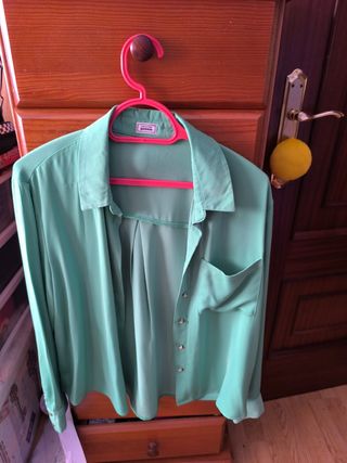 Camisa verde lechuga chica