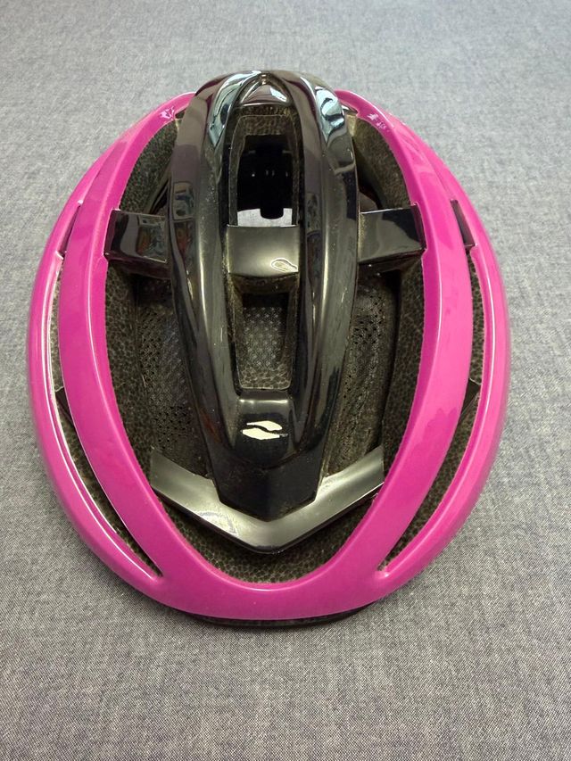 Casco ciclismo Gist negro-fuxia Talla S/M