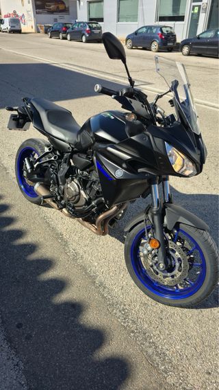 Yamaha Tracer 700 - 27.700 km - IMPECABLE !!