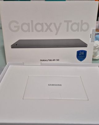 Samsung Galaxy Tab A9+ con funda