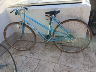 Bicicleta BH Gacela Azul. Tengo 2