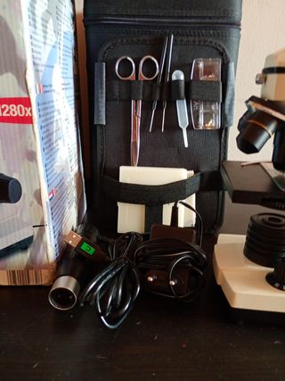 Microscopio Bresser Biolux NV con accesorios