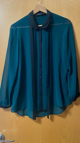 Blusa ZARA verde y negra transparente
