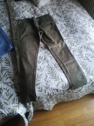 Pantalón pitillo mujer T42